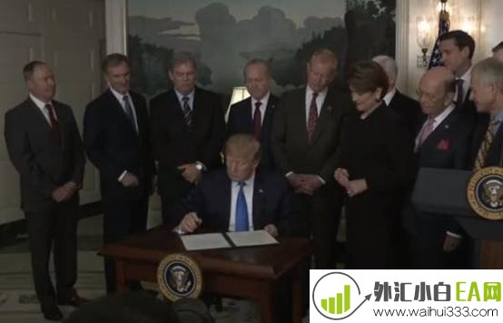恐慌！全球市场恐迎“黑色星期五” 特朗普“一句话”打响对华贸易战!